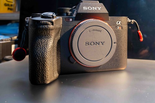 Sony a7r corpo - corpo, +